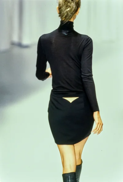 Look 16